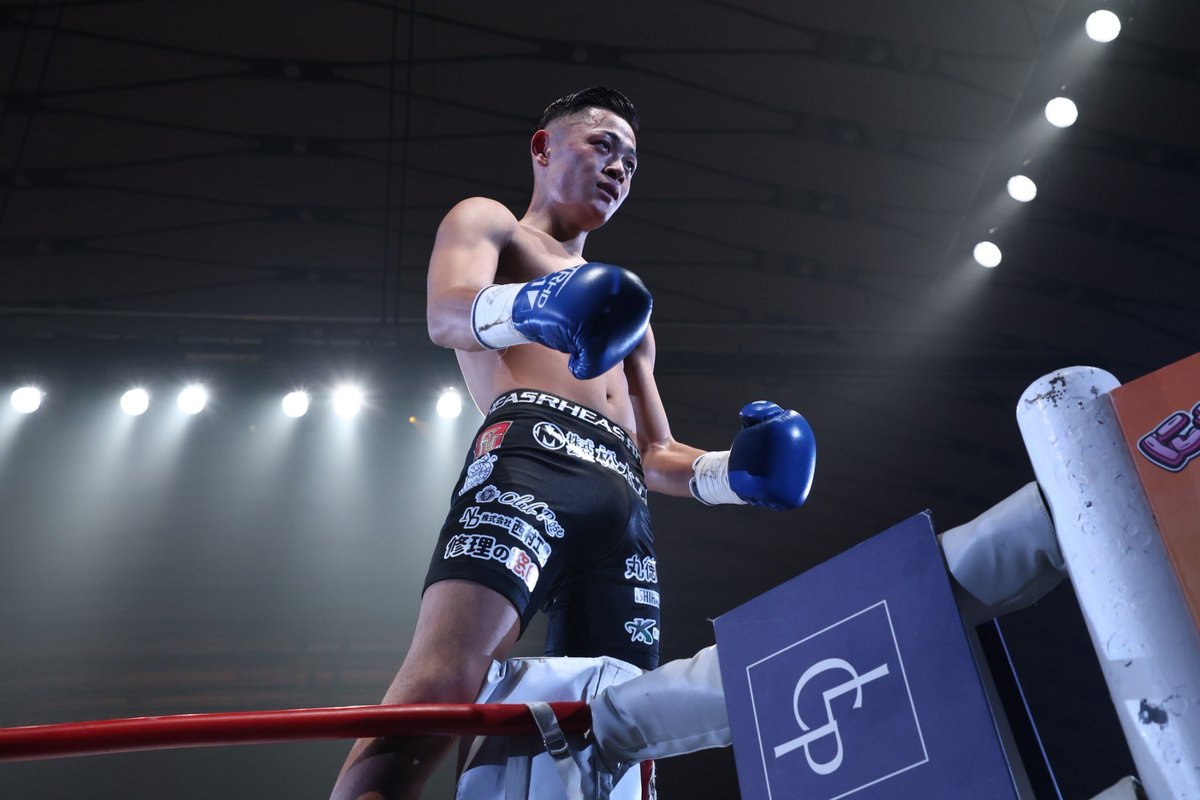 プロ5戦目 10.5 K-1大阪大会

2R TKO 勝利✌️
まだまだ強くなる🫵

これからも期待してて下さい🔥
<a href="/k1wgp_pr/">K-1【Official Account】</a>