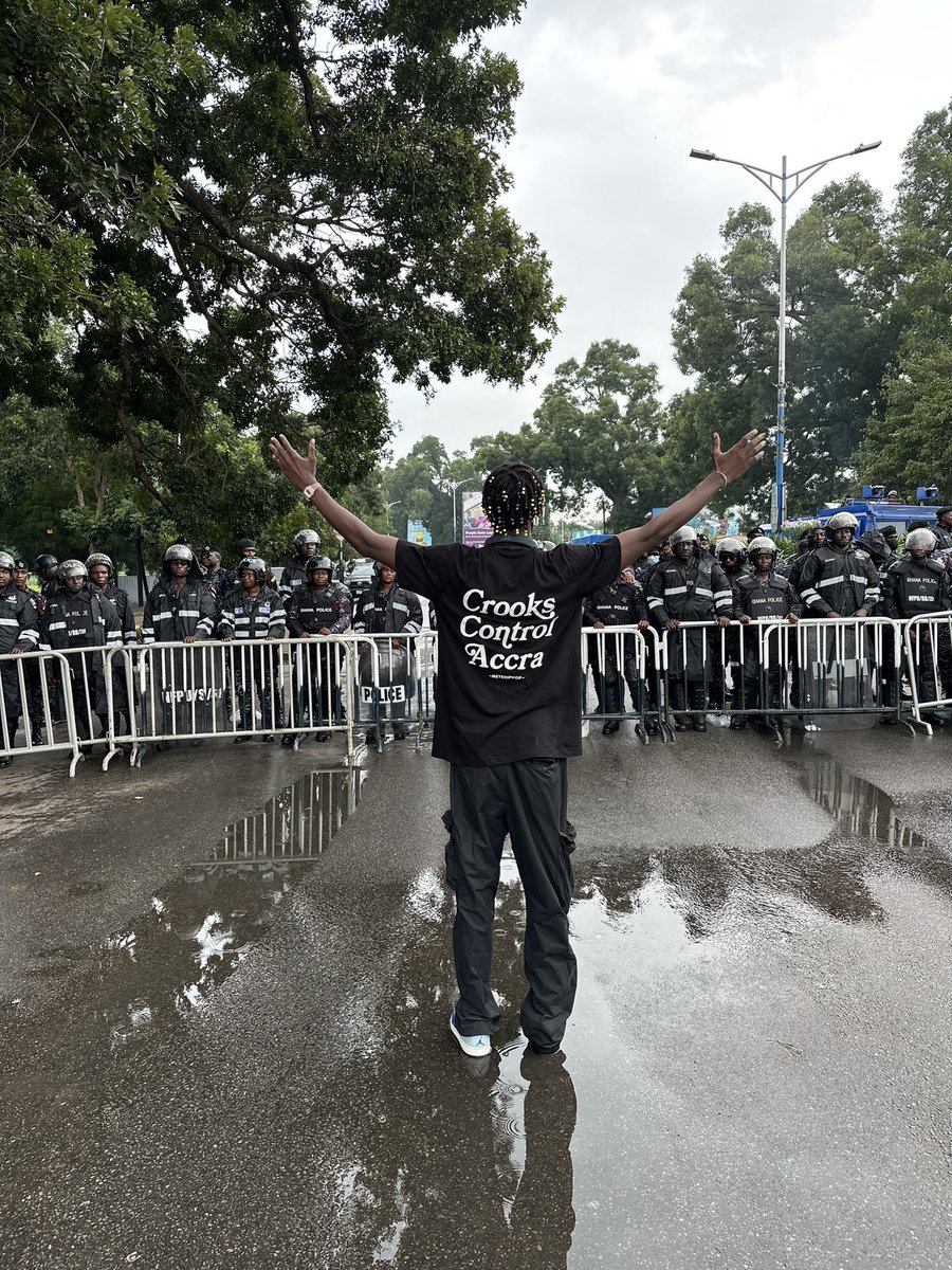 KojoJuniorr's tweet photo. Last day of the protest #FreetheCitizens  #StopGalamseyNow https://t.co/rWSa61tgjQ