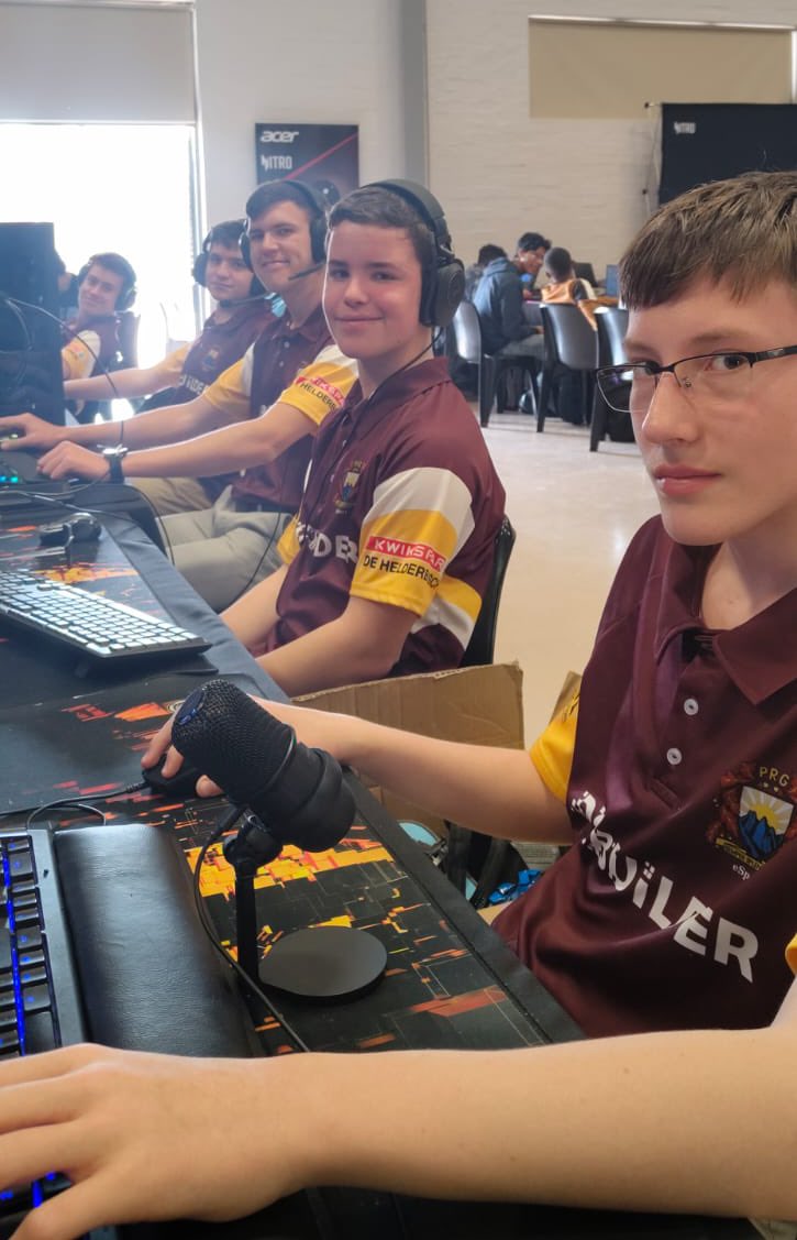 JHSTOLTZ's tweet image. Last day at @CURRO_SCHOOLS LAN. #Overwatch2 finals today.

#pcbuilder #Forte #dehelderboschspar