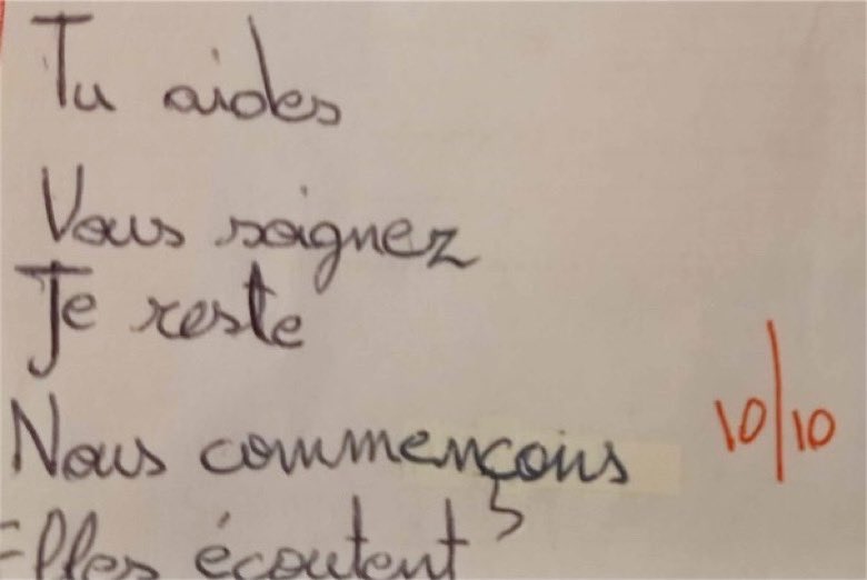 Vandaag is het de Dag van de Leraar, het moment om de leerkrachten eens in de bloemetjes te zetten, want hun job is niet evident. Respect!
De leerlingen willen graag een 10. Kies jij voor #10 op LB1150 op 13 oktober?
#dagvandeleraar