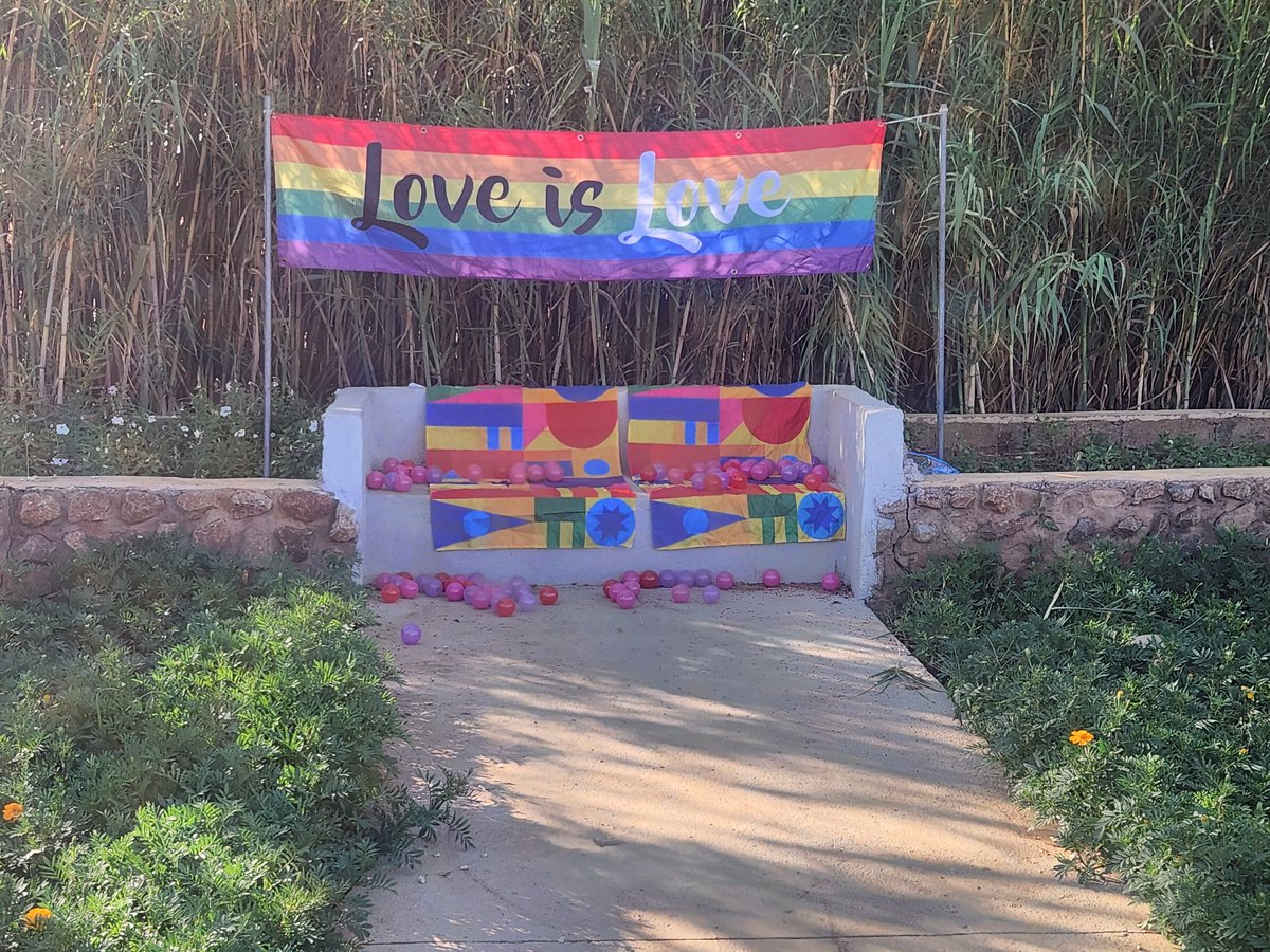 Nice to walk along #Botswana's 2024 #gaboronepride. 🌈 Joyful, colorful,  respectful. Congrats to  <a href="/OliviaOMash/">Olivia Ntlame Maswikiti 👭 🏳️‍🌈</a> for the impeccable organization 👏 <a href="/francediplo_EN/">France Diplomacy 🇫🇷🇪🇺</a>