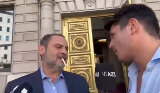 Para que voy a usar el videolaringo si yo siempre he intubado a pelo.