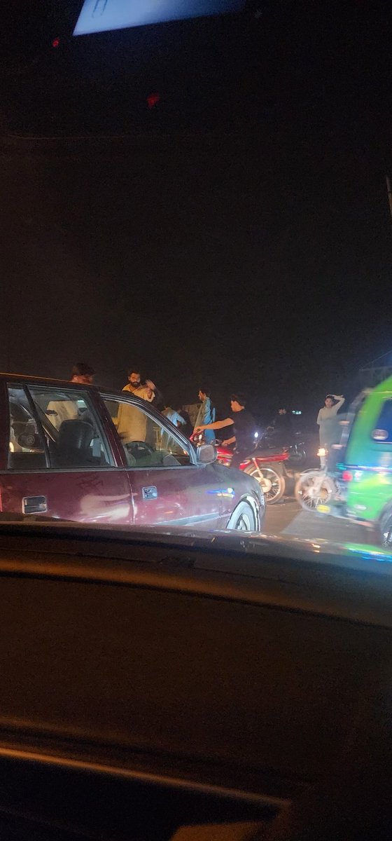 AniqaNisar's tweet photo. 🟥Shabash Jawano!🟥

Amidst all the chaos and polarisation in Islamabad, there is always something good happening that doesn't come to the limelight. 

Last night, as I was trying to reach my office and had already spent about 4 hours on the road, I saw these young locals trying to make way for stuck vehicles on Islamabad Highway. They were breaking the greenbelt to allow vehicles to pass and were guiding them aswell.

I noticed them paying special attention to the ambulances and vehicles with patients. 

When asked, one of them told me that they are from the areas around the road and are here to help those who are stuck.

My vehicle could unfortunately not pass, but they guided me towards a way that could possibly be open and suggested to me to go back home if it isn't an emergency with evidently genuine concern.

Similarly, there were vehicles on both sides of the containers ready to transfer patients and those who needed to be at the airport from one side to another.

This is the youth that will bring true change to our society! This is the youth that I have hogh hopes from.