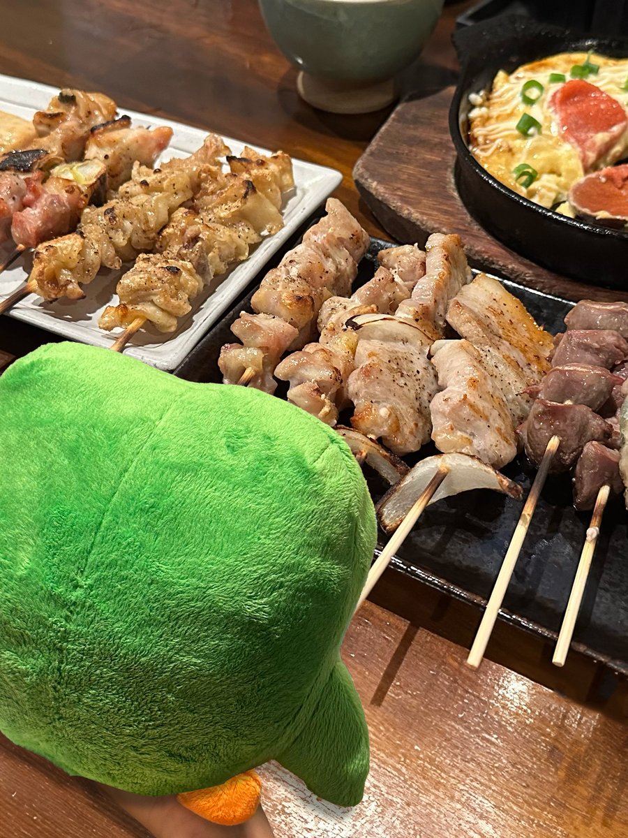Duolingo_Japan's tweet photo. Duo、焼き鳥だよ
焼き鳥、Duoだよ https://t.co/ypn68XIWQv