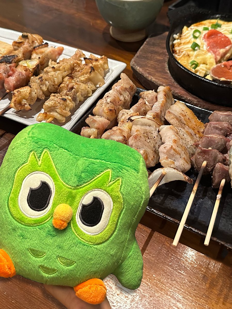 Duolingo_Japan's tweet photo. Duo、焼き鳥だよ
焼き鳥、Duoだよ https://t.co/ypn68XIWQv