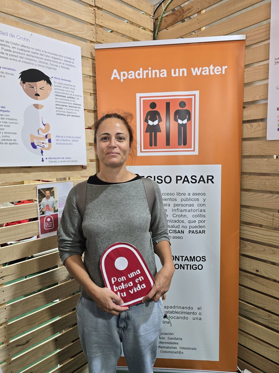 AsseiiPo's tweet photo. Hoy, primer sábado de octubre, celebramos el Día Mundial del Paciente Ostomizado. Como cada año, pretendemos concienciar y dar visibilidad sobre la fortaleza de quienes vivimos gracias a una ostomía.
#PonUnaBolsaEnTuVida #DiaMundialOstomizado #ProyectoGesto @proyectoGESTO https://t.co/uPZwYK0pI8