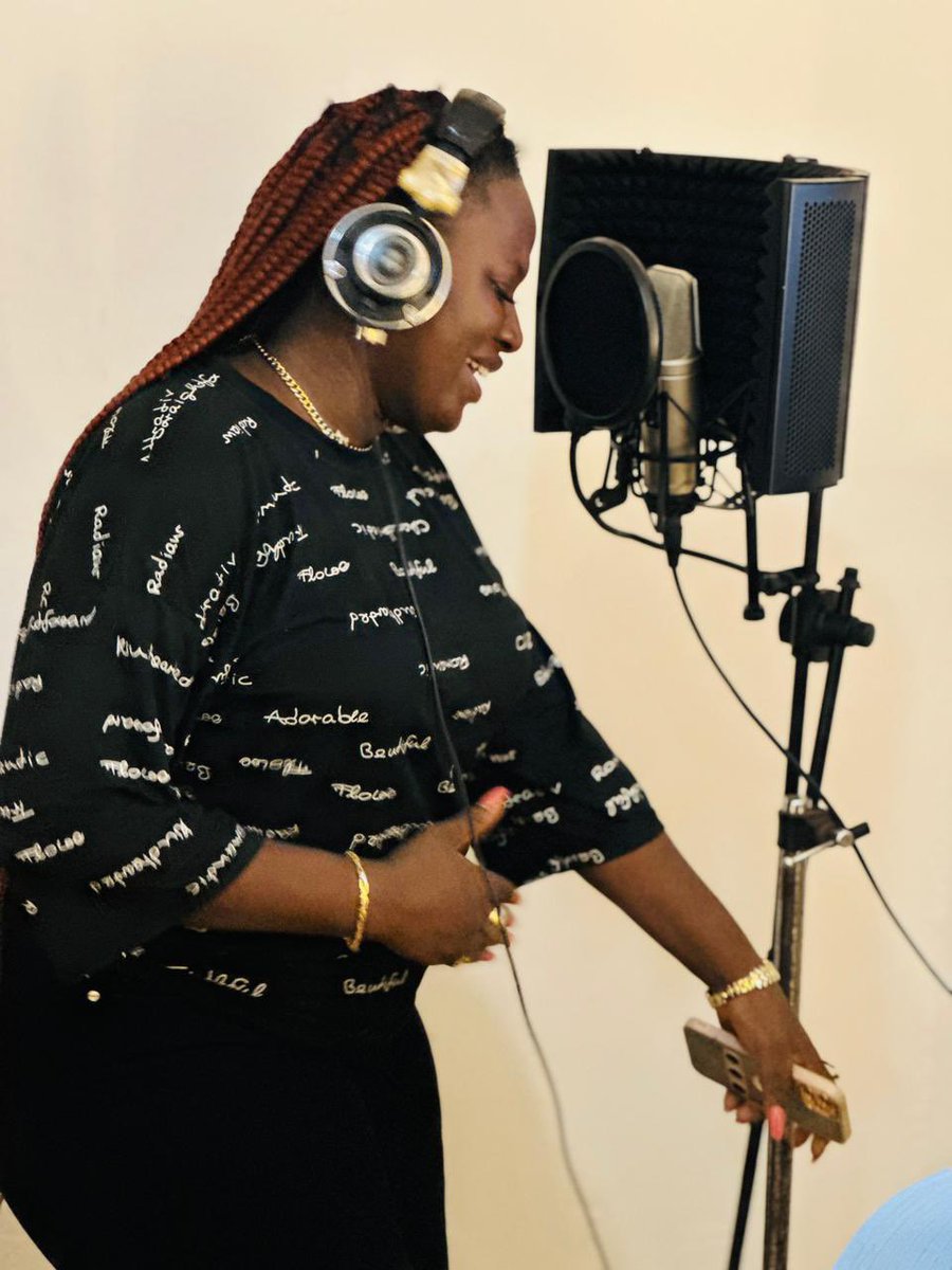 Hannahfsaah's tweet photo. We Have A New Song Coming Soon! 🔥 In The Main-time Keep Streaming “NO MORE”. 👉🏾 https://t.co/Iinm1M5Eif

All Glory To God! 🙏🏾

#Godthere 
#minholygingerfab https://t.co/capSiVFH4z