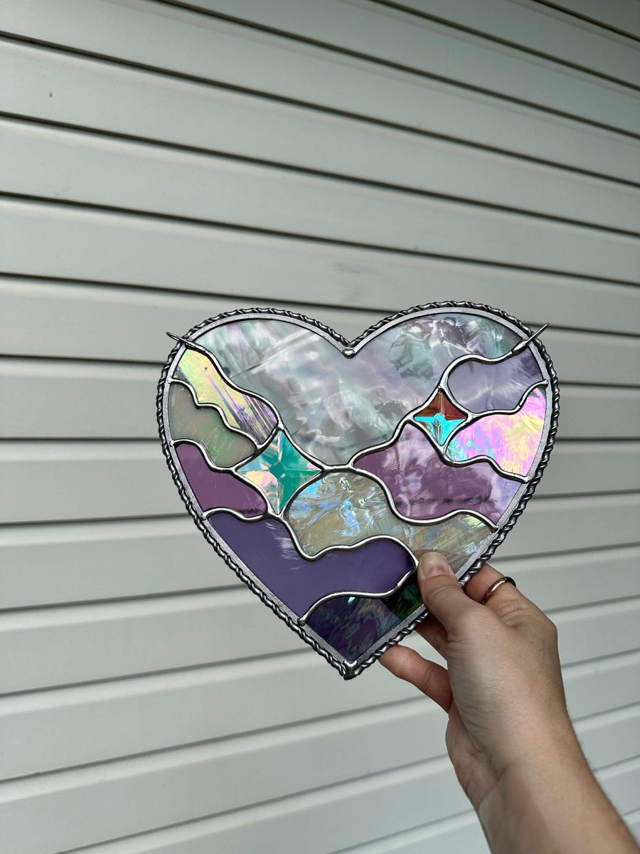 Charon736's tweet image. Got caught in a minor crash and suddenly declared a &apos;Techno Purple Heart&apos; winner! Guess every bump now comes with its own medal(s.watt.chat/3ae60301)! 🤖💥 #InnovationHumor