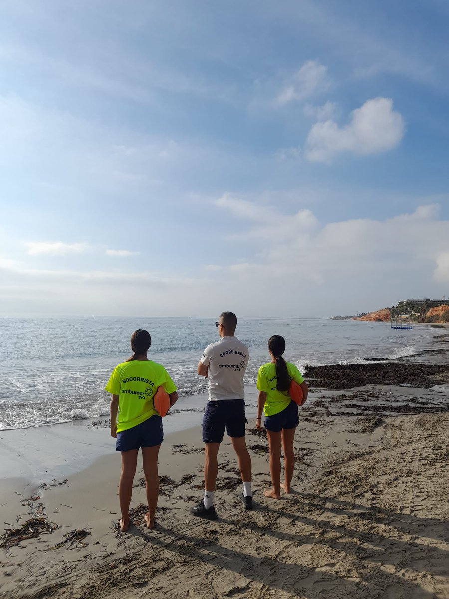 🗓️05/10/2024
📍Orihuela

Iniciamos servicio de #socorrismo en #playasdeorihuela con bandera verde 🟩 y mar en calma

Feliz sabado! ⛱️
#playasegura
