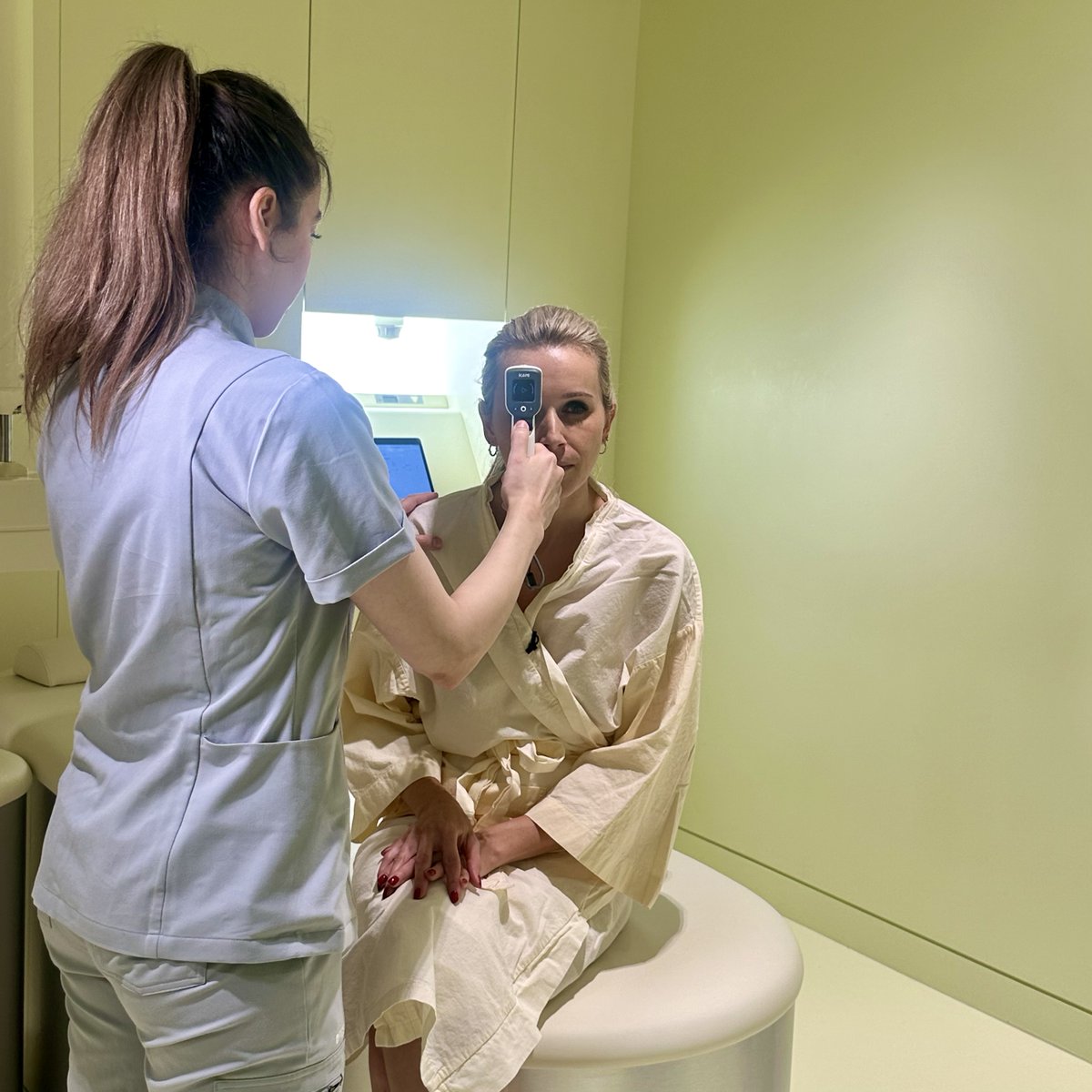 LaraLewington's tweet image. A company hoping to make full body preventative health scans affordable, @NekoHealth, was co-founded by Spotify founder @eldsjal. Unsurprisingly tech is at its heart, so I put it to the test for this week&apos;s BBC Click.