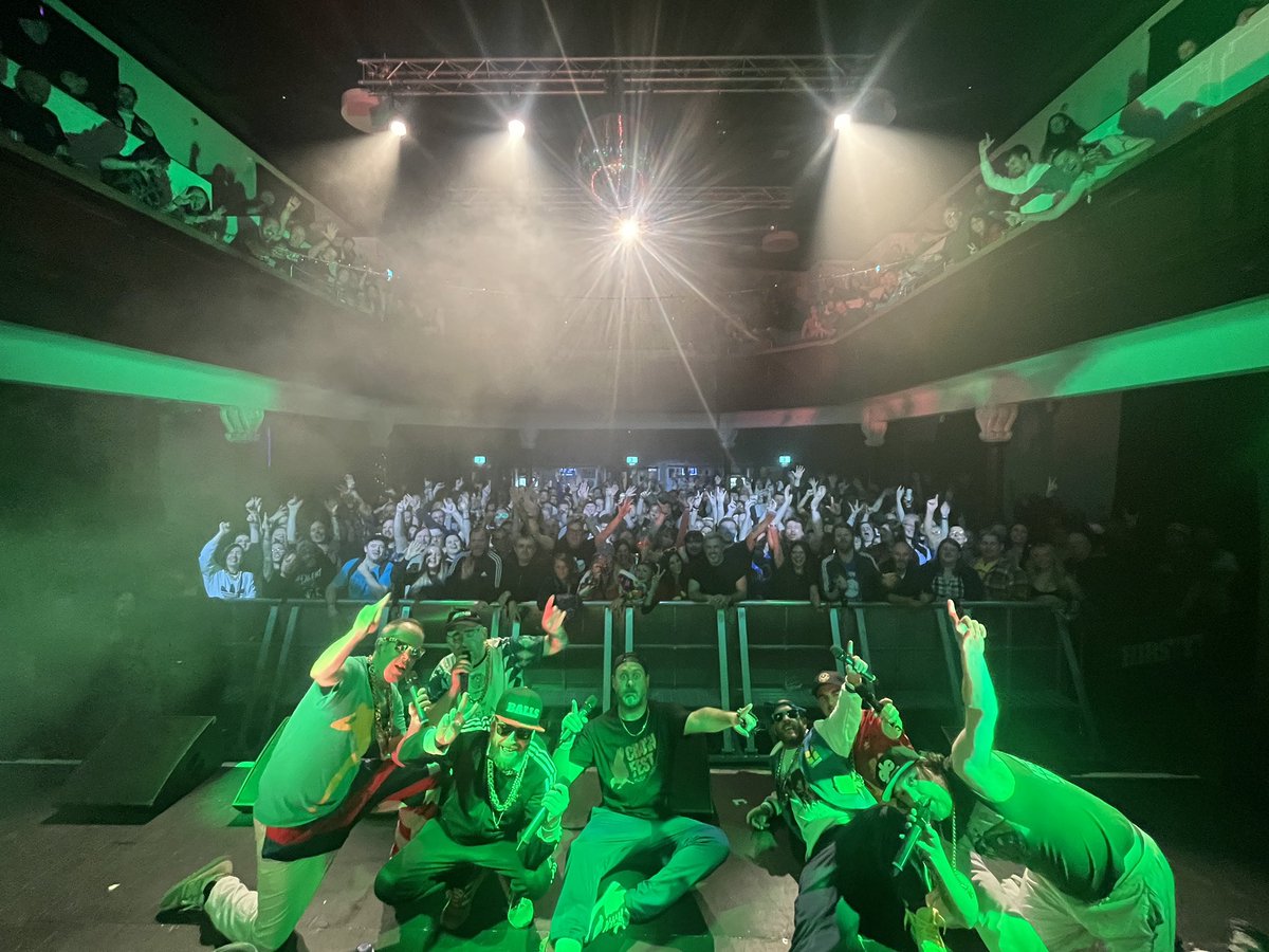 Glasgow last night… Edinburgh tonight!!!