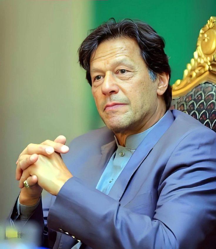 haroon624009's tweet photo. @ImranKhanPTI Happy birthday mere murshad mery jaan https://t.co/yYOucYSawU