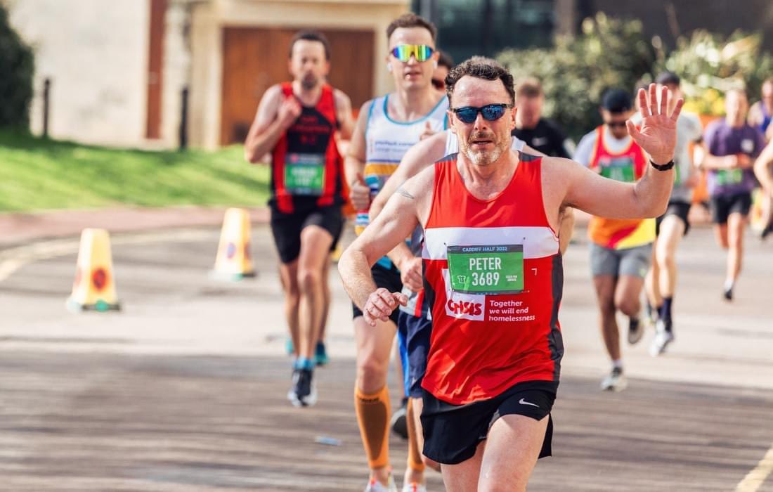 crisiswales's tweet image. Pob lwc/good luck to all our @CardiffHalf runners tomorrow! 

Thousands of pounds raised already to help us #endhomelessness. 

We’ll be in the Race Village and at our cheer point around Mile 6 - look out for us and give us a wave on your way past! #teamcrisis #RunTheDiff