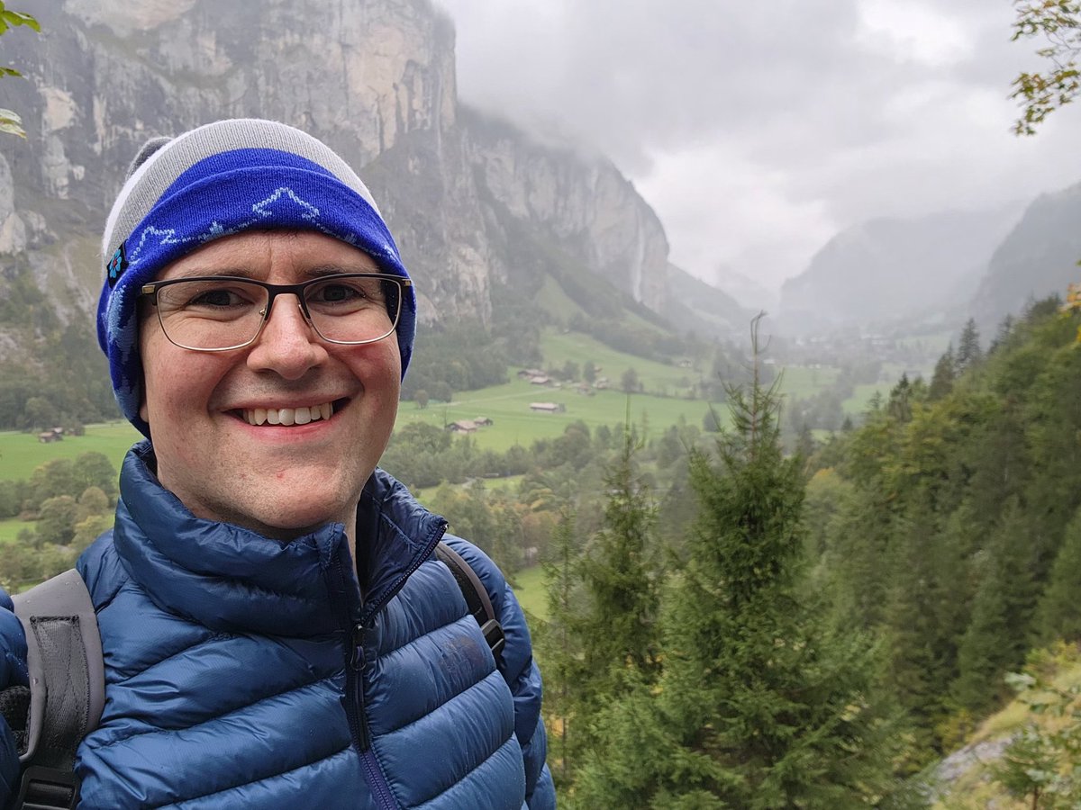 Spent the day in Lauterbrunnen recently! Absolutely gorgeous,  of the most beautiful places I've ever seen.
I hear it inspired a young JRR Tolkien to write about Rivendell! I may have taken too many pics haha

Now on the train to Paris for the last part of the trip! 🚄