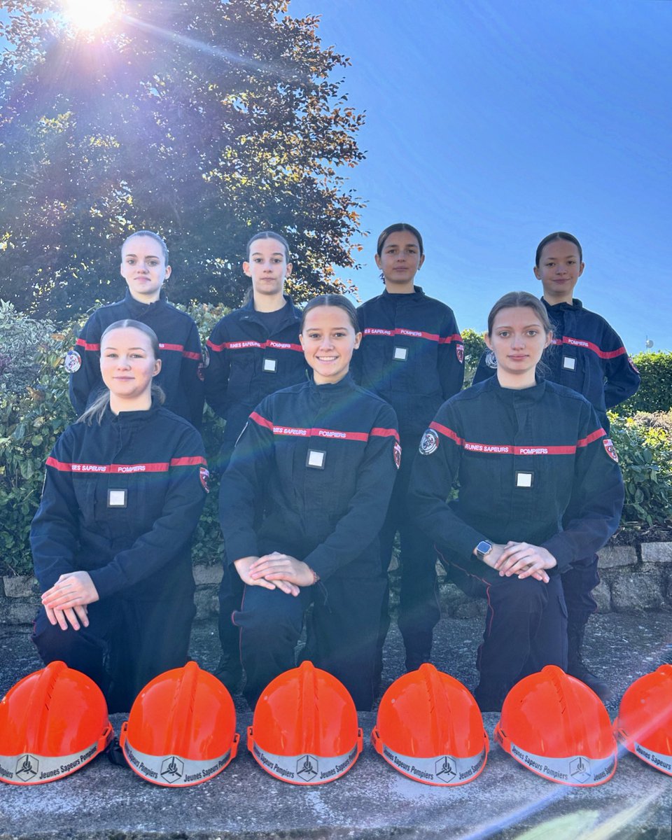 📅 Samedi 05 Octobre 📅

Aujourd’hui, les JSP Haute-Lozère ont participé la prise de commandement du Colonel LHOMME Frédéric à Saint-Chély d’Apcher.

Rendez-vous la semaine prochaine pour les 40 ans du CNF GRIMP à Florac !

#jsphautelozere #saintchelydapcher #jsp