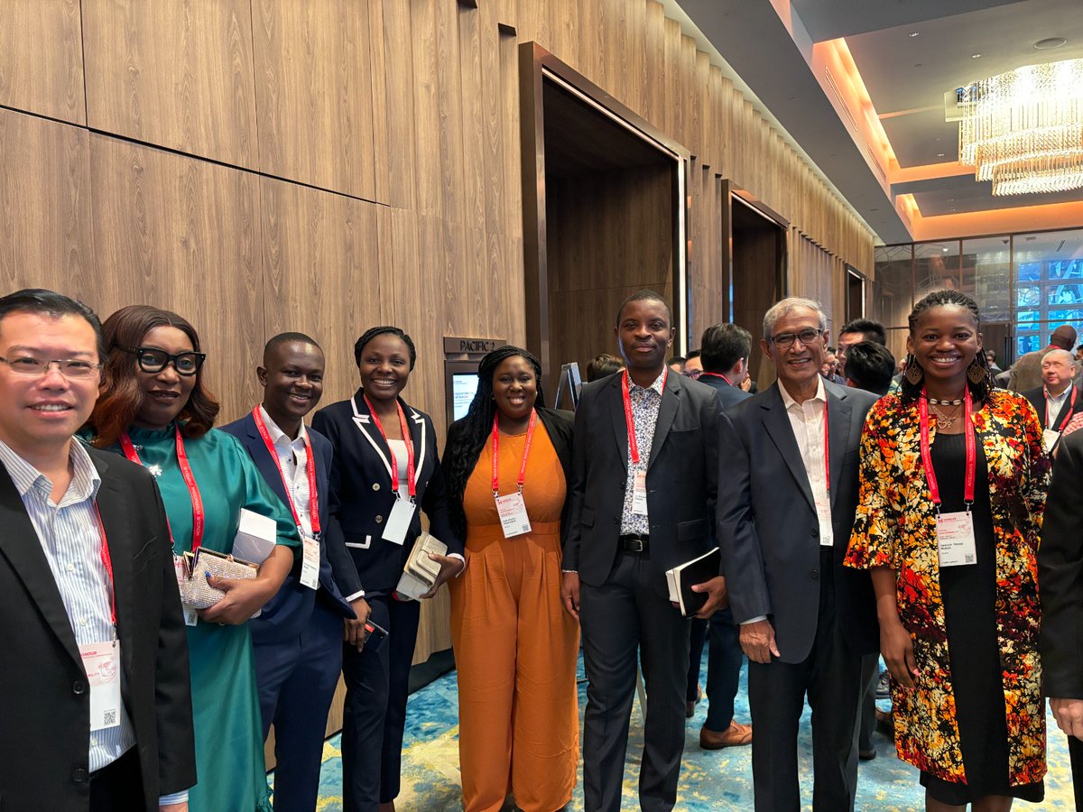 ZAKARIA02511737's tweet photo. Empowering Ghana, Empowering Africa....
Team Honour Ghana proudly represented at the Honour International Symposium 2024 (HIS24) in Singapore from 26th to 27th September led by our Founder and Chairman, @Emma_Odame
#HonourGhana #TTEL #LeadForGhana #NUGS #HS https://t.co/rqF8Dch3Xb