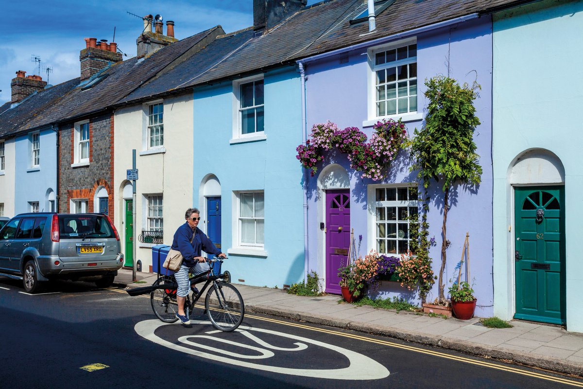 One year into Wales' 20mph limit, road casualties dropped 23% in early 2024, compared to small reductions across GB in 2023. Provisional data shows the impact on road safety.

🔗 More from our Wales advocacy lead, <a href="/BeicioGwenda/">Gwenda</a>: bit.ly/3XZNLGW