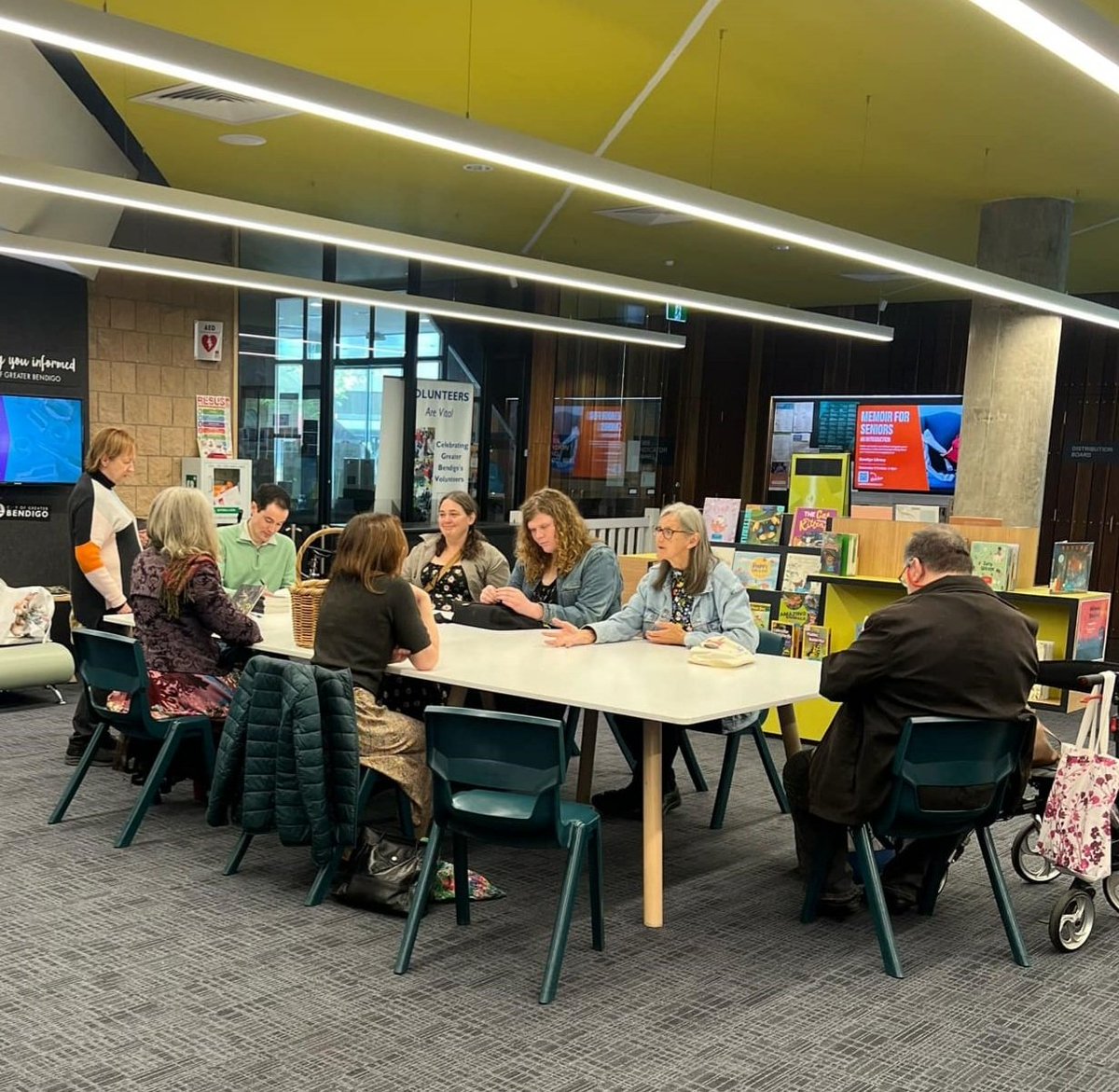 Enjoying my book launch while inadvertently matching the decor! My thanks to @AnastasiPoetry for giving such an eloquent &amp; insightful launch speech, ahead of chatting with me about certain poems in 'Rural Ecologies'. I'm also grateful to @bendigolibrary for being so accommodating