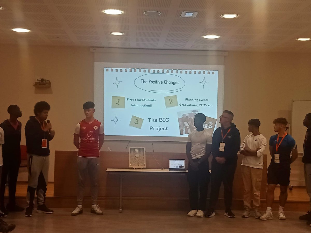 gcoghlanMP's tweet photo. Day 2 in L'Hermitage finished up with each school making a presentation about the roles and projects of leaders in @MaristEducation schools. Our boys knocked it out of the park @moylepark @MoyleParkMusic https://t.co/PIVW9H0cmA