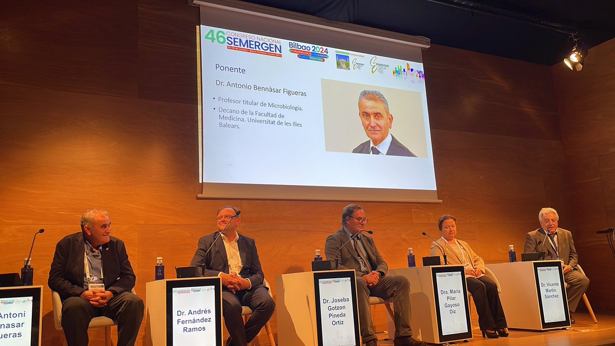 Muy buena la presentación del Decano Dr. Antoni Bennasar sobre la Facultad de #Medicina en la <a href="/UIBuniversitat/">Universitat de les Illes Balears - UIB</a> 
Y especialmente en la exposición de la asignatura de #MFyC y los resultados #MIR 👏👏👏👏👏

Enhorabuena ☀️

<a href="/SEMERGENap/">SEMERGEN | Médicos de AP #SEMERGEN25</a> <a href="/SEMERGEN_MIR/">Residentes SEMERGEN</a> 
<a href="/ibsemergen/">IBSEMERGEN☀️#SEMERGENIB25</a> ☀️
#SEMERGEN24