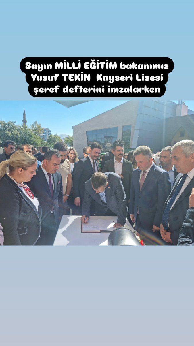 fatmaarslanmat's tweet photo. Sayın BAKANIMIZLA Öğretmenler buluşması @tcmeb  @Yusuf__Tekin  @gokmen_cicek_  @baskanmemduhbyk  @CoskunESEN57  @hacikaya71 https://t.co/dAxvS5yJIs