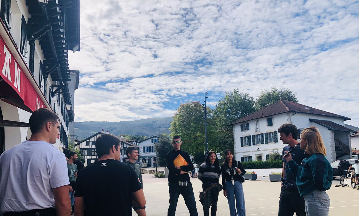 Azkainen bertso poteoan…