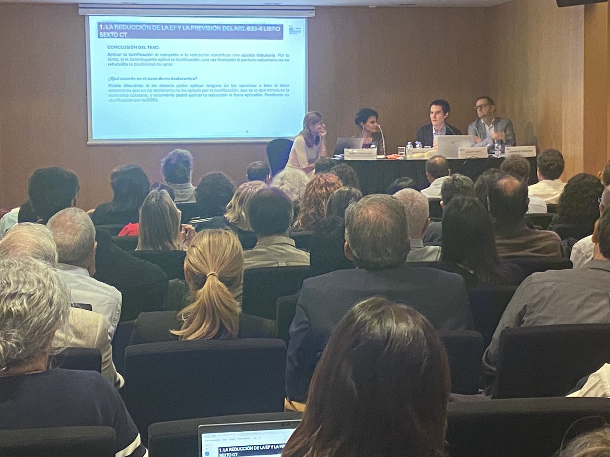 #XXJornadesdEstudiCatalanobalears
#VuitenaPonència
🗣️ Controvèrsies de l'empresa familiar amb:
María Abelleira: Magistrada TSJ de Cat
Alberto Vega: Inspector AEAT
Emma S. Corretger: Membre del GE de l'Emp.Familiar AEDAF
🎤Leonardo Cárdenas: Coor. del GT Emp. Familiar delegació C.