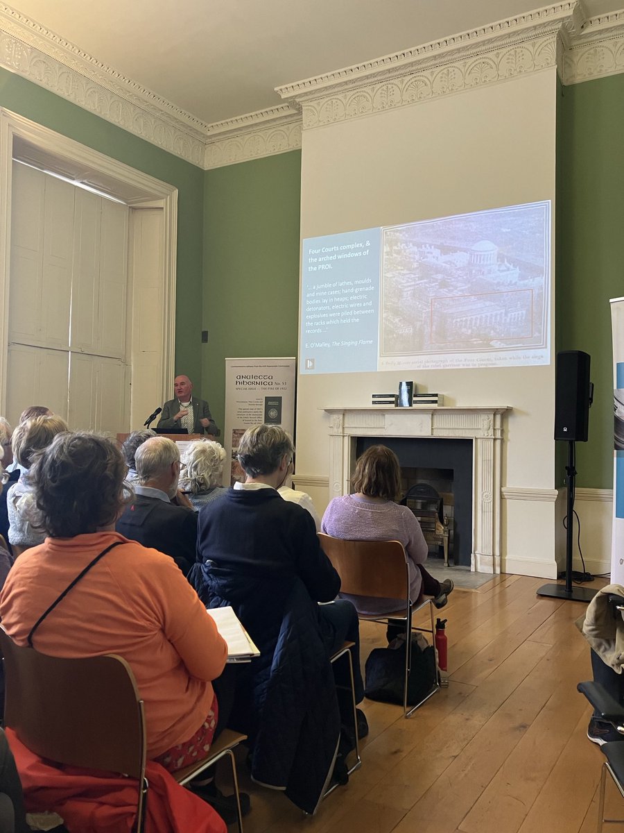 Ciarán Wallace of ⁦@VirtualTreasury⁩ showing one of the last photographs of the PROI in May 1922 before it was destroyed ⁦<a href="/irishmanuscript/">IMC</a>⁩ #HistFest24
