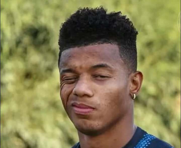 brunosiciliano7's tweet photo. Massima del giorno … "Nun appena #Neres arape l'uocchie, secondo me vincimmo pure a Champions League" 😂💙 https://t.co/Sl4MMZDalu