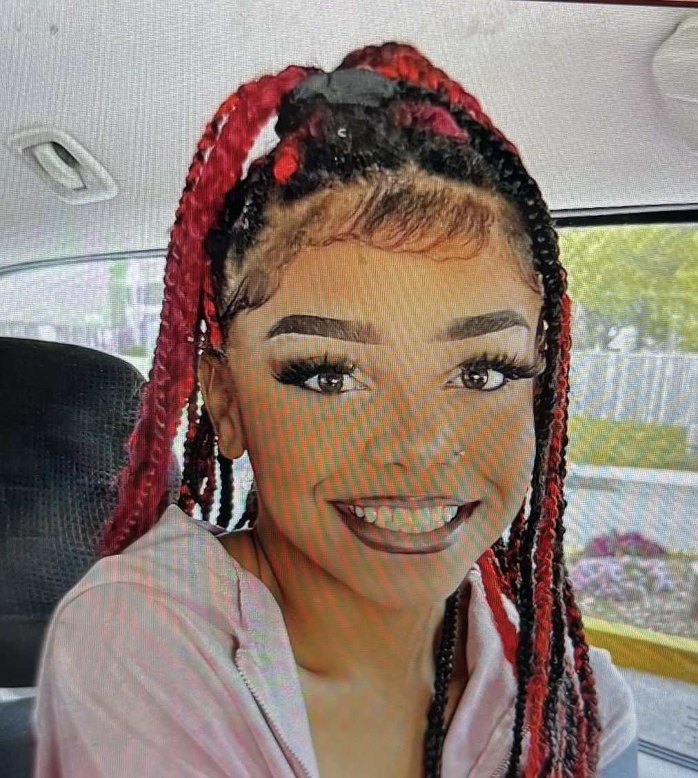 MISSING:
Destiny, 16
- l/s on Friday, October 4, in the Lawrence Ave E &amp; Scarborough Golf Club Rd area @TPS43DiV
- described as 5'5", 141 lbs. with a medium build, long brown hair
#GO2179529
^CdK