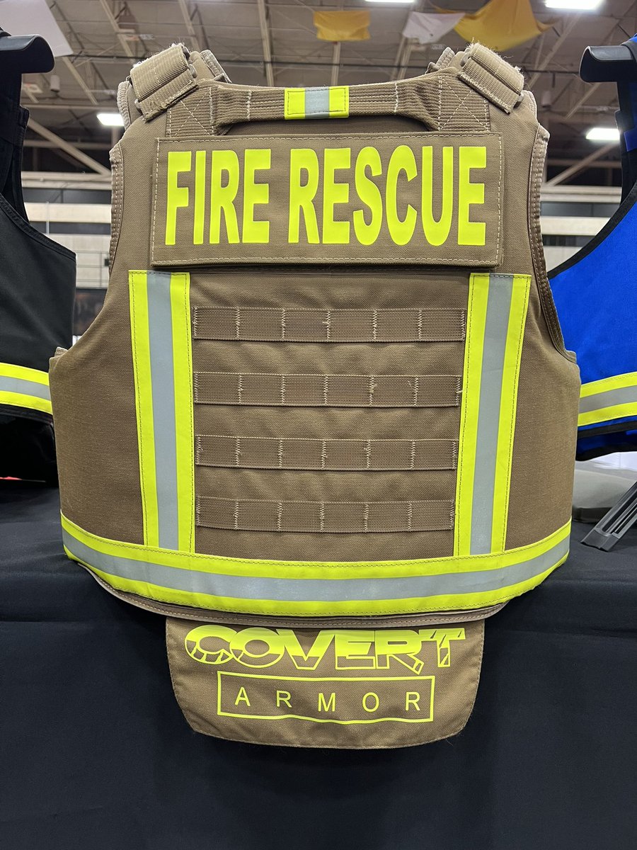F1 Universal Fire Carrier with Tail ID and back MOLLE. Update your BPE to the 1-size universal fit.
#firefighter #ASHER #bodyarmor #firstresponders #iafc #ems