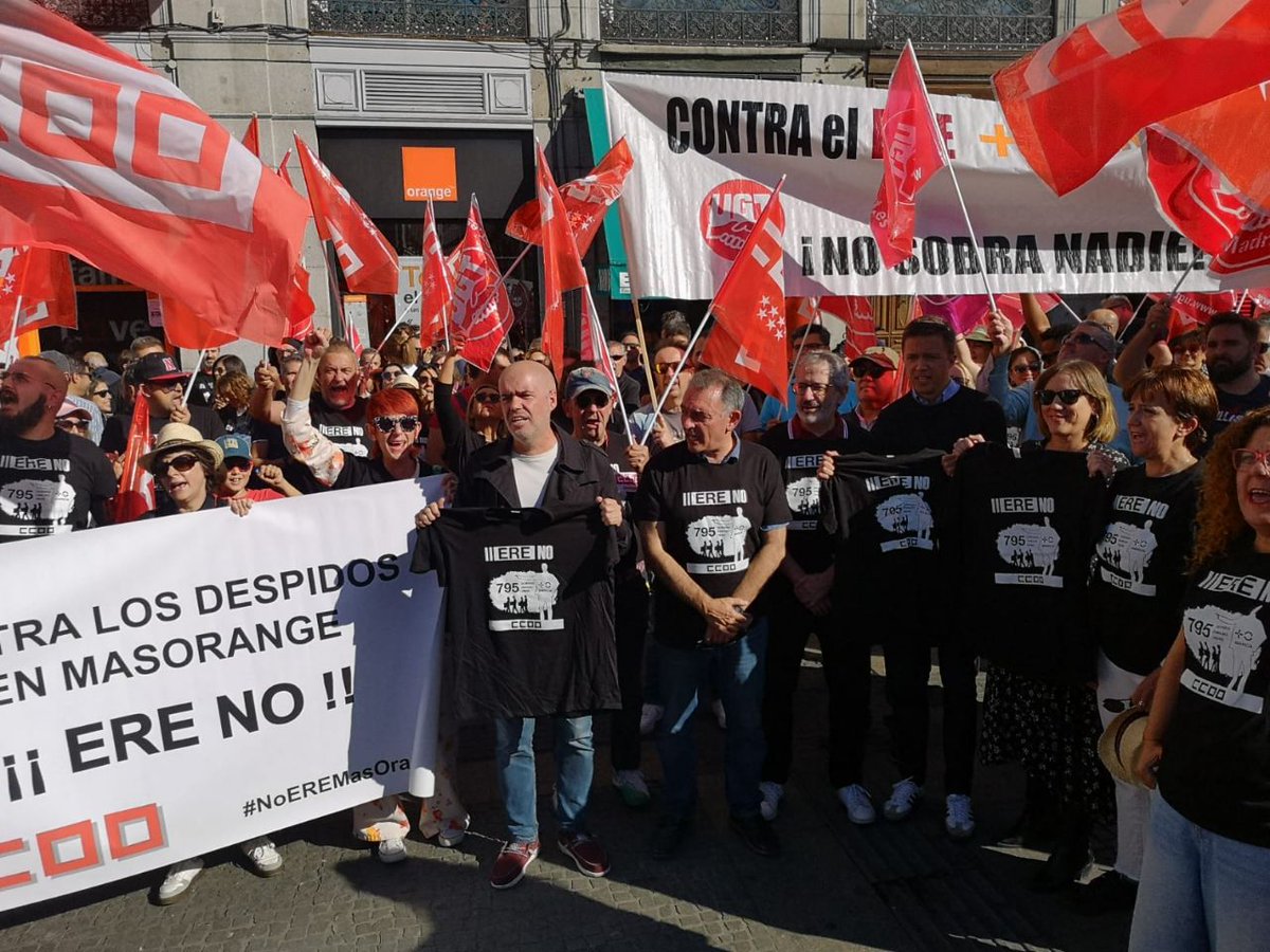 EnriqueSantiago's tweet photo. 🟠 Orange no tiene problemas económicos, pero pretende despedir a 800 trabajadores para subcontratar su trabajo...acabando con las condiciones laborales conquistadas por años de lucha sindical.

💪🏻 Todo nuestro apoyo. #NoEREMasOrange https://t.co/Kt2nxJAGVn