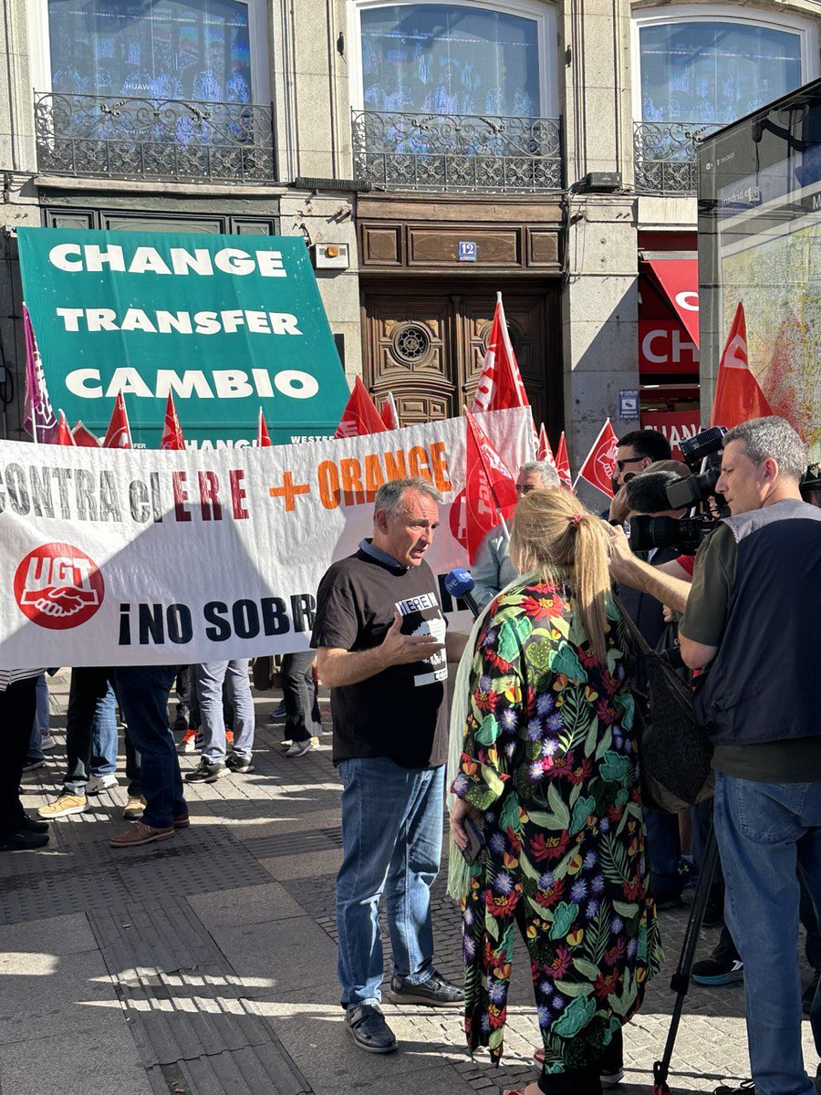 EnriqueSantiago's tweet photo. 🟠 Orange no tiene problemas económicos, pero pretende despedir a 800 trabajadores para subcontratar su trabajo...acabando con las condiciones laborales conquistadas por años de lucha sindical.

💪🏻 Todo nuestro apoyo. #NoEREMasOrange https://t.co/Kt2nxJAGVn