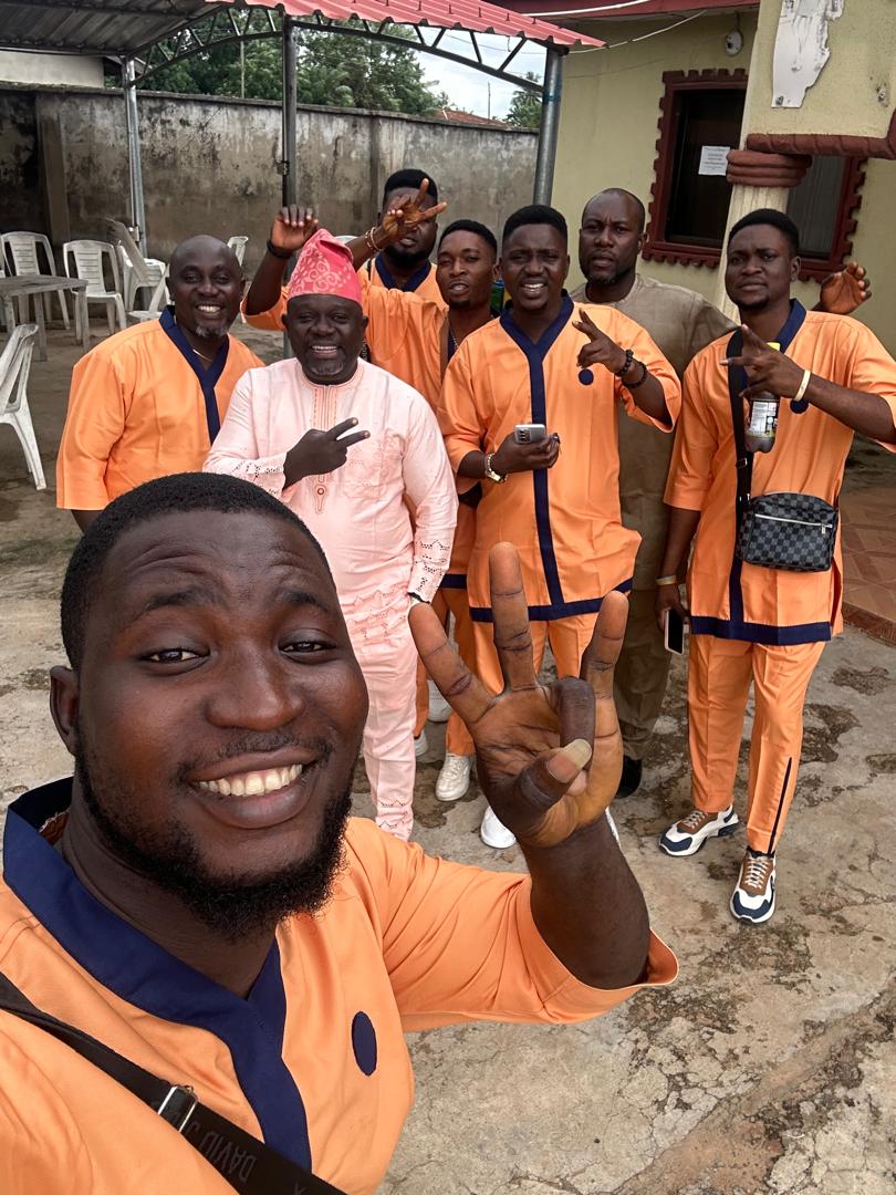 OlababsMusic's tweet photo. ⭐ OLABABS YOUR ONE &amp; ONLY ⭐
We are a professional Highlife, Juju &amp; Gospel Music band, that majors in making events exciting, memorable, classy and remarkable for every guest 

FOR BOOKING
#Lagos 08028432642
#Abuja 08051103069
#Hotline +23480 234 56545

#olababsmusic #SMConline https://t.co/yJi6OErv0o