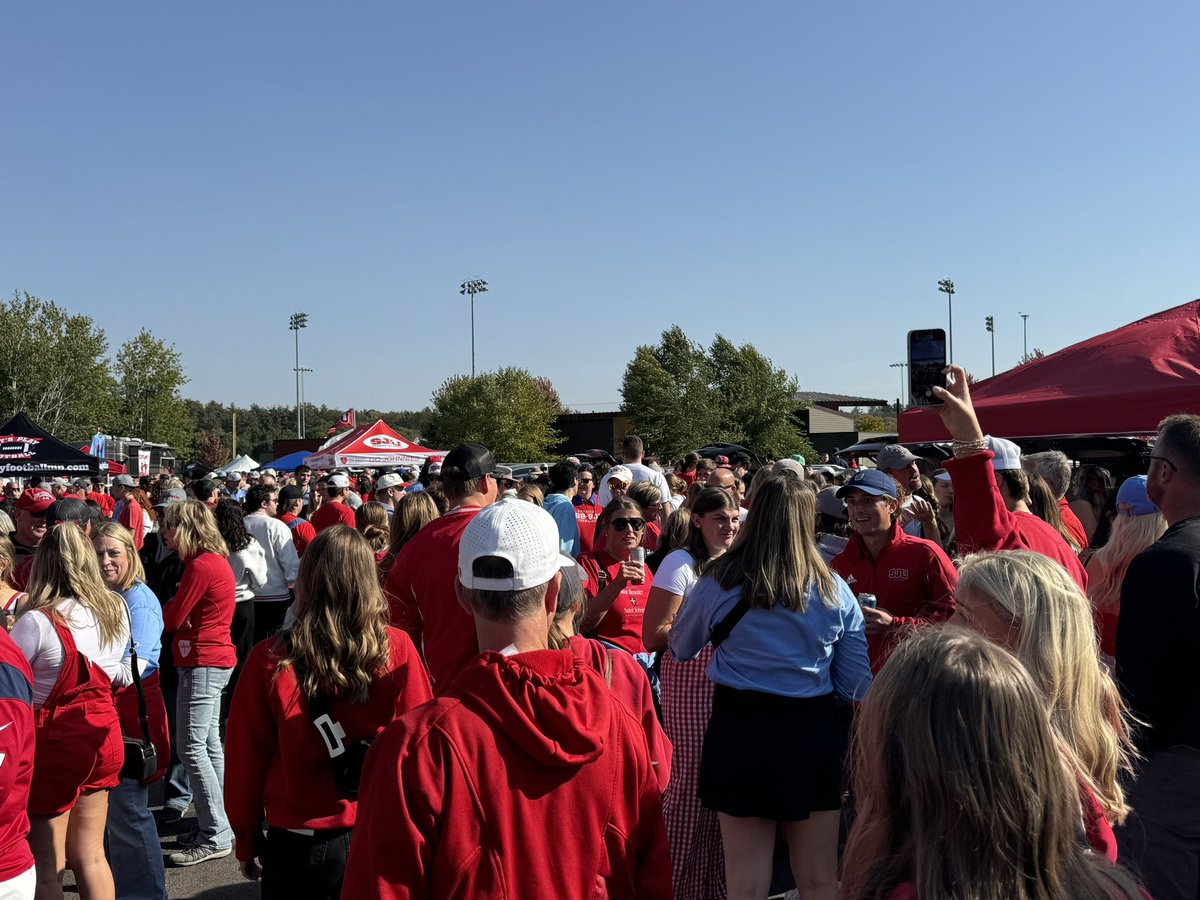Scenes from the <a href="/SJUFootball/">Johnnie Football</a> tailgate