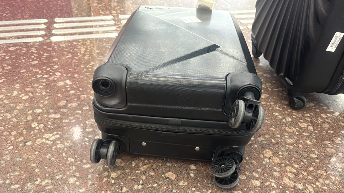 ALTAMASHIQBAL's tweet photo. @IndiGo6E @airindia @JaipurAir @AAI_Official @Jaipur_Airport 
Luggage received in wheel missing condition on dated 2nd Oct. Still waiting for indigo response after multiple follow ups. https://t.co/hukQWM0ETB