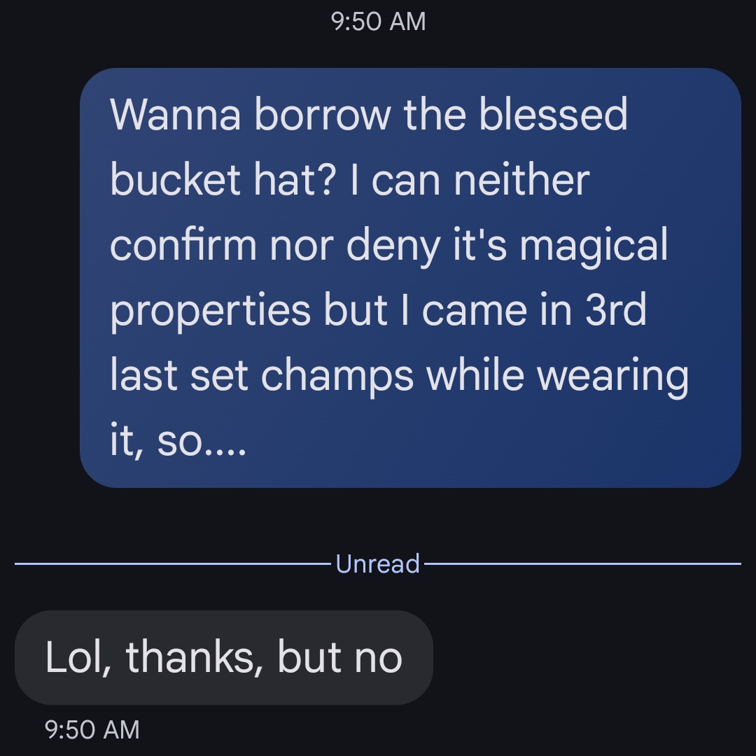 Cass {Auntie's Back!} tweet media