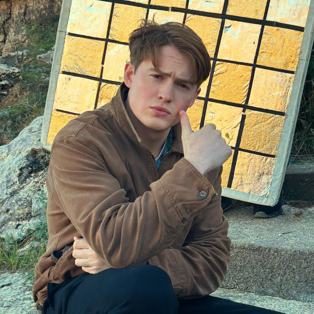 kit connor behind the scenes of heartstopper in menorca spain