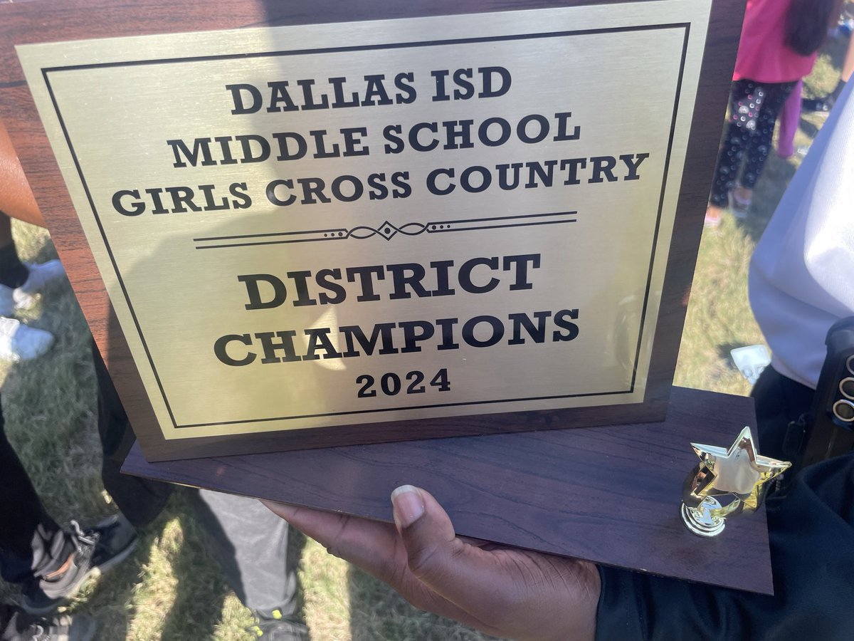 Edub2013's tweet photo. #LadyTigers XC are 2024 District Champs!!! https://t.co/UVVKr0lvxF