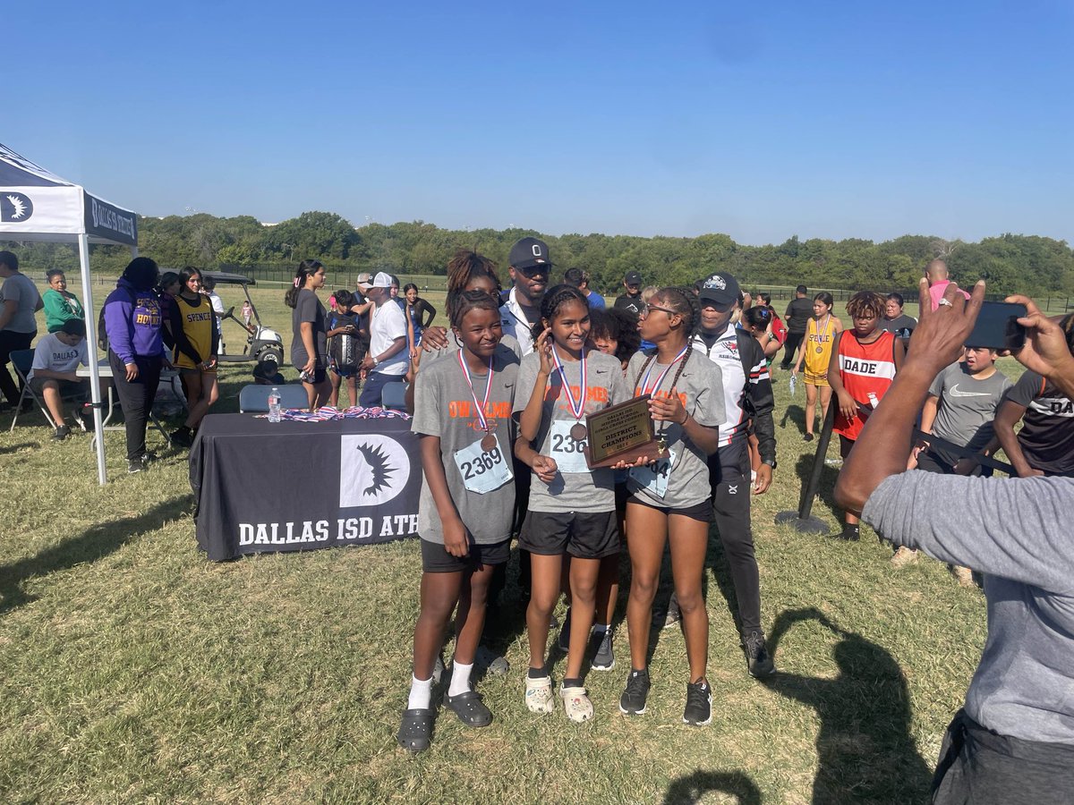 Edub2013's tweet photo. #LadyTigers XC are 2024 District Champs!!! https://t.co/UVVKr0lvxF