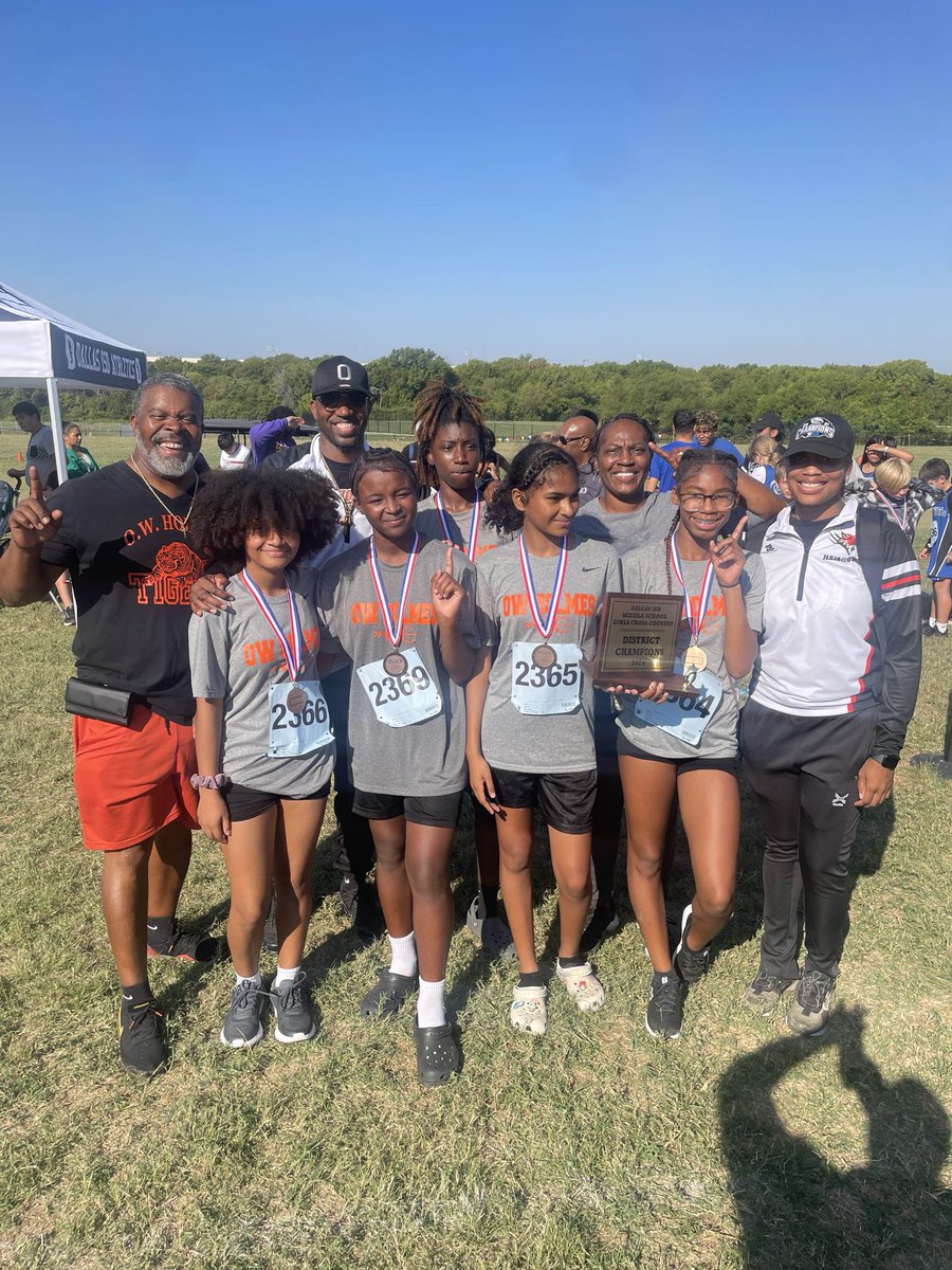 Edub2013's tweet photo. #LadyTigers XC are 2024 District Champs!!! https://t.co/UVVKr0lvxF
