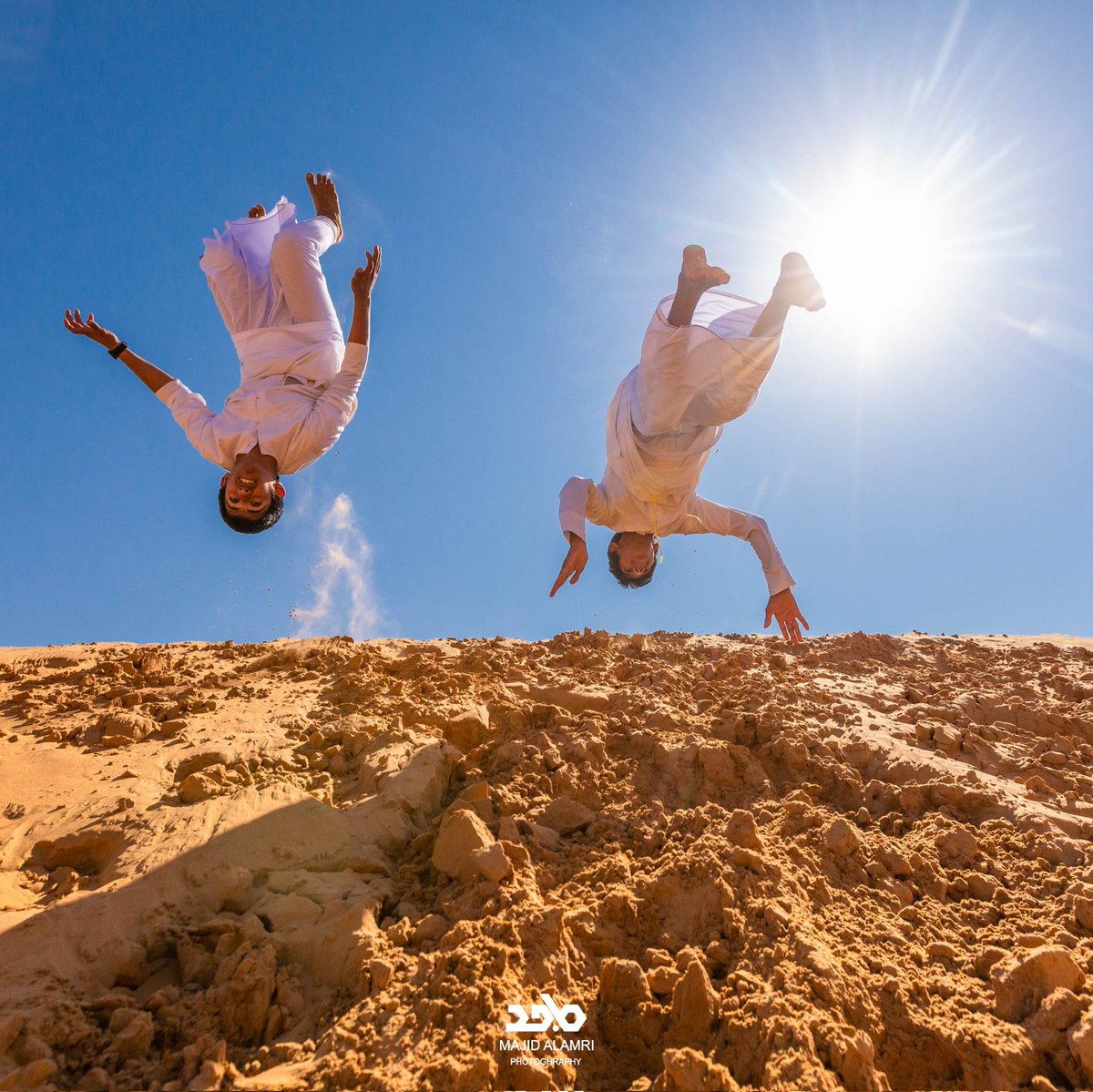 MAJIDALAMRI11's tweet image. الحمدلله فزت بالمركز الثالث في مسابقة التصوير الضوئي في هاكاثون ناسا لتطبيقات الفضاء
&quot;الشمس تلامس كل شي مع هيليوفيزياء ناسا&quot;
الذي تنظمة  جامعة التقنية والعلوم التطبيقية.
 #تحدي_ناسا
#utas
#SpaceApps #NASAChallenge #ibra2024