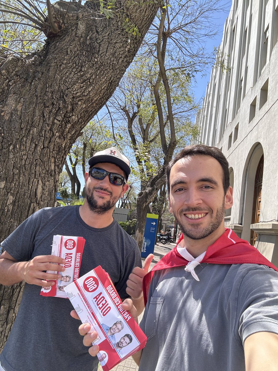 Con mucha renovación , la #Ojeda600 trabajando juntos y en la calle para hacer llegar nuestra lista y nuestras propuestas <a href="/andresojedaok/">Andrés Ojeda</a> <a href="/mmdaguenet/">Michel Daguenet Giambruno</a> <a href="/antoniomanzi91/">Antonio Manzi</a> <a href="/RobertSilvaUy/">Robert Silva</a> <a href="/PartidoColorado/">Partido Colorado</a>