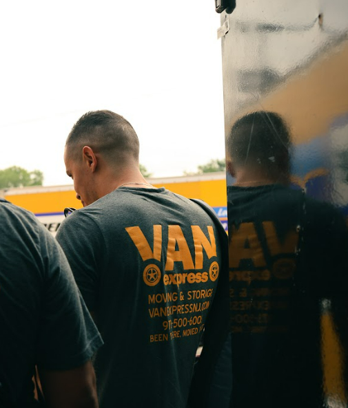 vanexpressnj's tweet image. Ready for a fresh start? Let Van Express take the stress out of your local move, we’ve got the know-how to get your belongings there safely. It’s moving made simple, start by getting a quote today.

vanexpressmoving.com/local-moving/

#VanExpressMovers #LocalMove #RelocationExpert