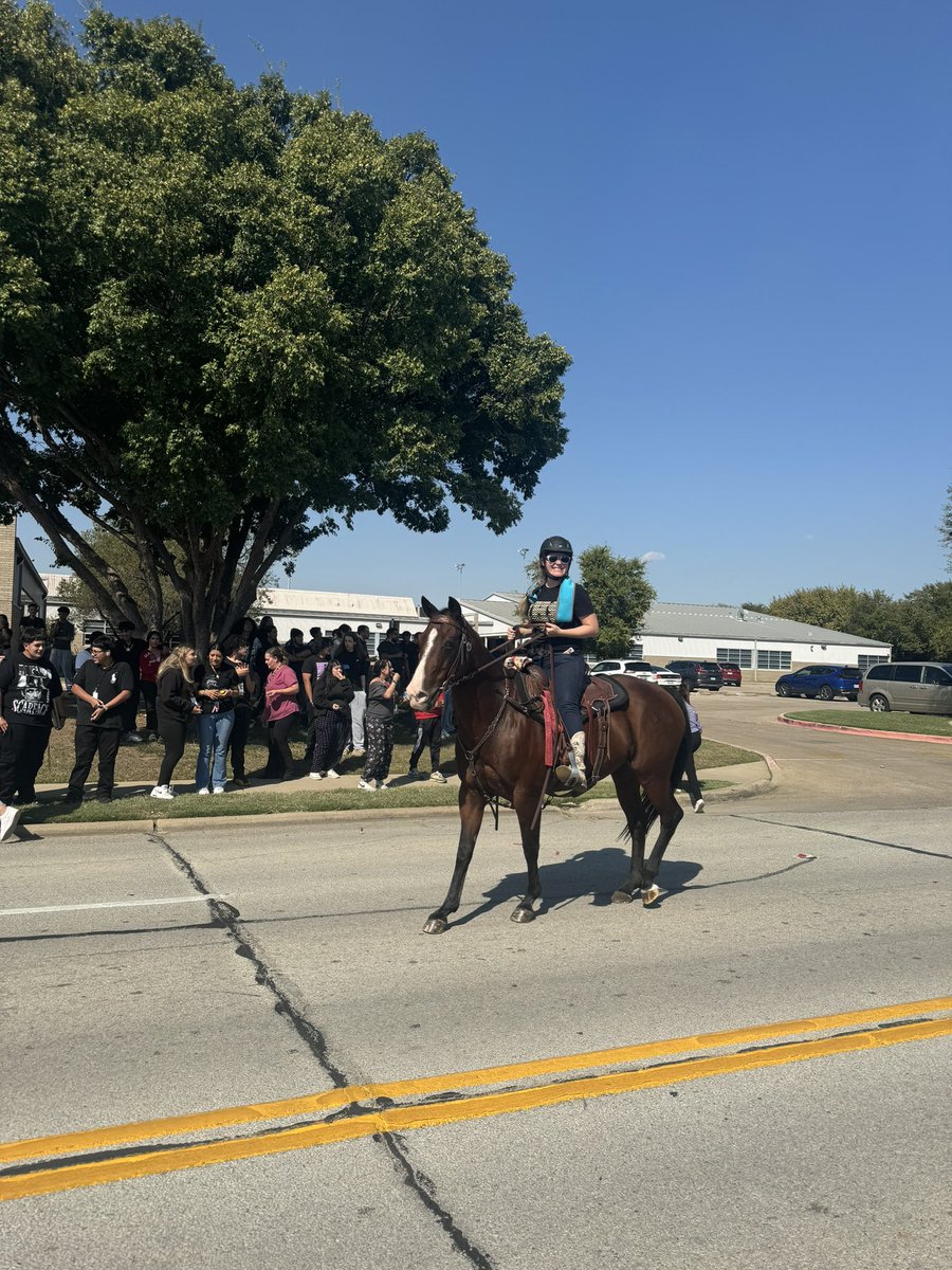 Irving High School Student Council tweet media