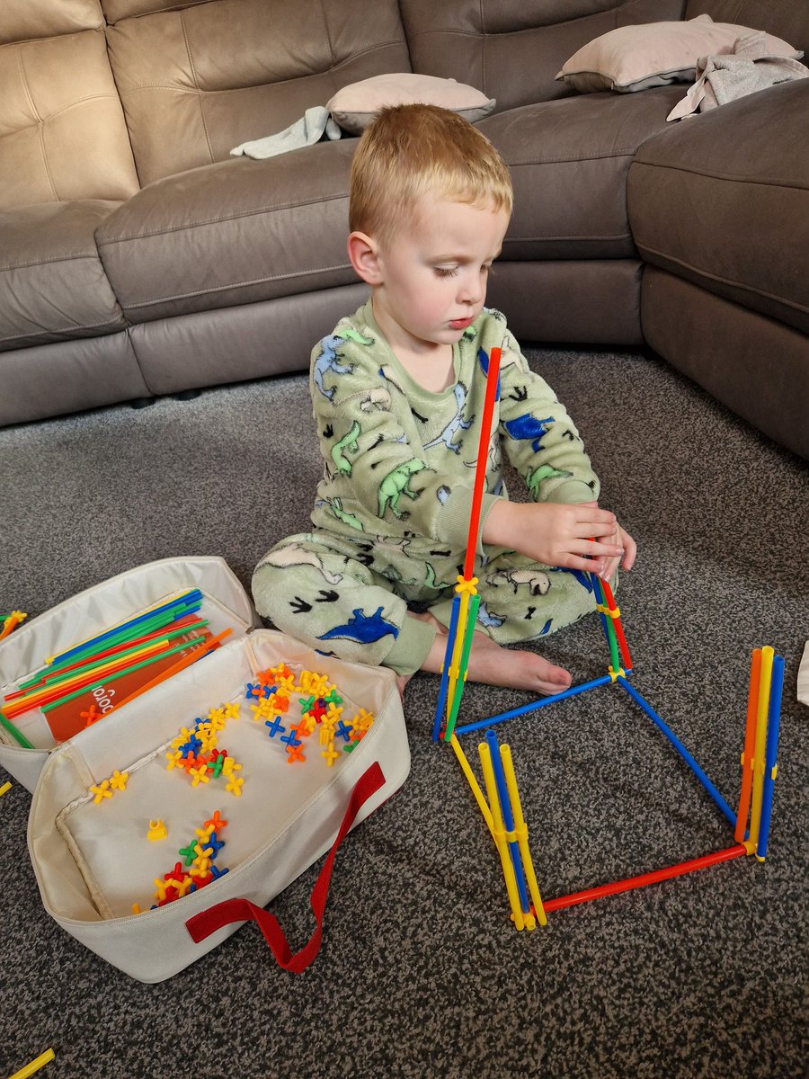 Lucy Jane Roberts tweet media