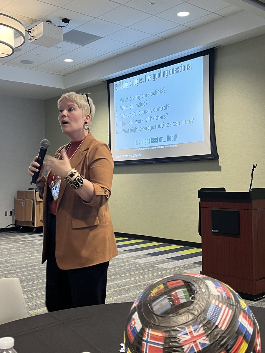 Allison - Mis Clases Locas tweet media