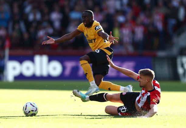 Carlos Forbs tegen Brentford:
68 minuten gespeeld
1 sleutelpass
1 (1) succesvolle dribbel
5 (11) gewonnen duels
6.6 beoordeling 
1/10 basisplaatsen voor verplichte koopoptie

Forbs pakt zijn eerste basisplaats maar verliest wel 5-3 van Brentford, Wolves staat nu op plek 20.
#ajax