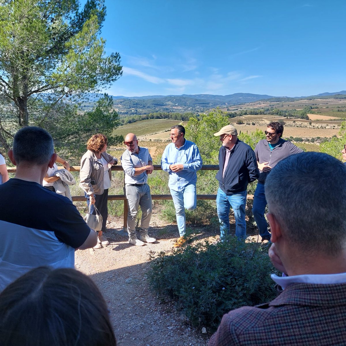 🟩 I avui el consistori #santsadurni ha acompanyat a la delegació dels pobles agermanats de #Zegama i #CañetelaReal de visita pel <a href="/cavatast/">Cavatast</a> i a l'Escola de Viticultura i Enologia <a href="/escolaespiells/">Escola Espiells</a> 

📷 Més imatges al Flickr bit.ly/3TVwMUQ