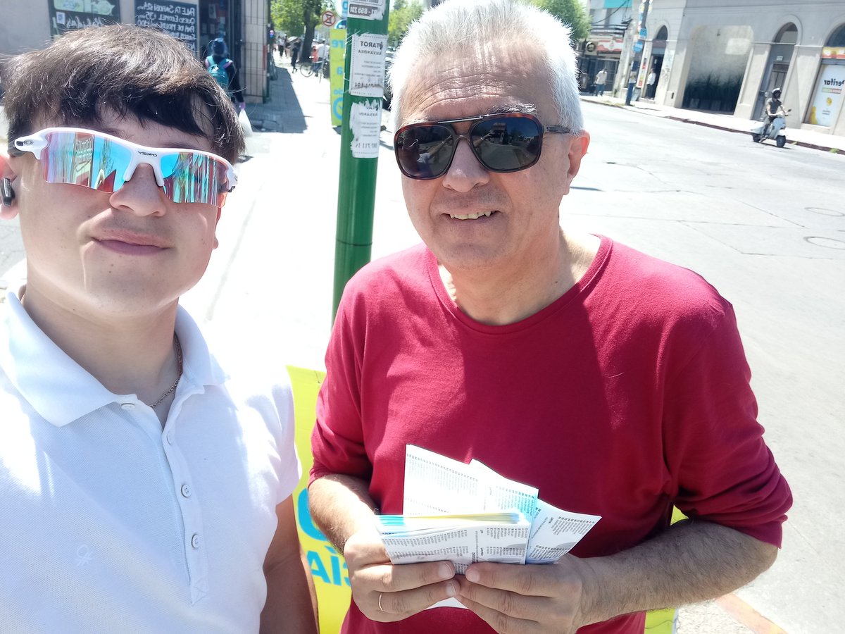 A dia de hoy metiendo militancia con Jorge por los allanamientos nocturnos!!!
<a href="/JavierGarcia_Uy/">Javier García</a> 
<a href="/lauraraffo/">Laura Raffo</a> 
<a href="/camboue/">Sebastian Da Silva</a> 
<a href="/DipRodrigoGoni/">Rodrigo Goñi Reyes</a> 
<a href="/jmartinb40/">Juan Martin Bárcena</a>
